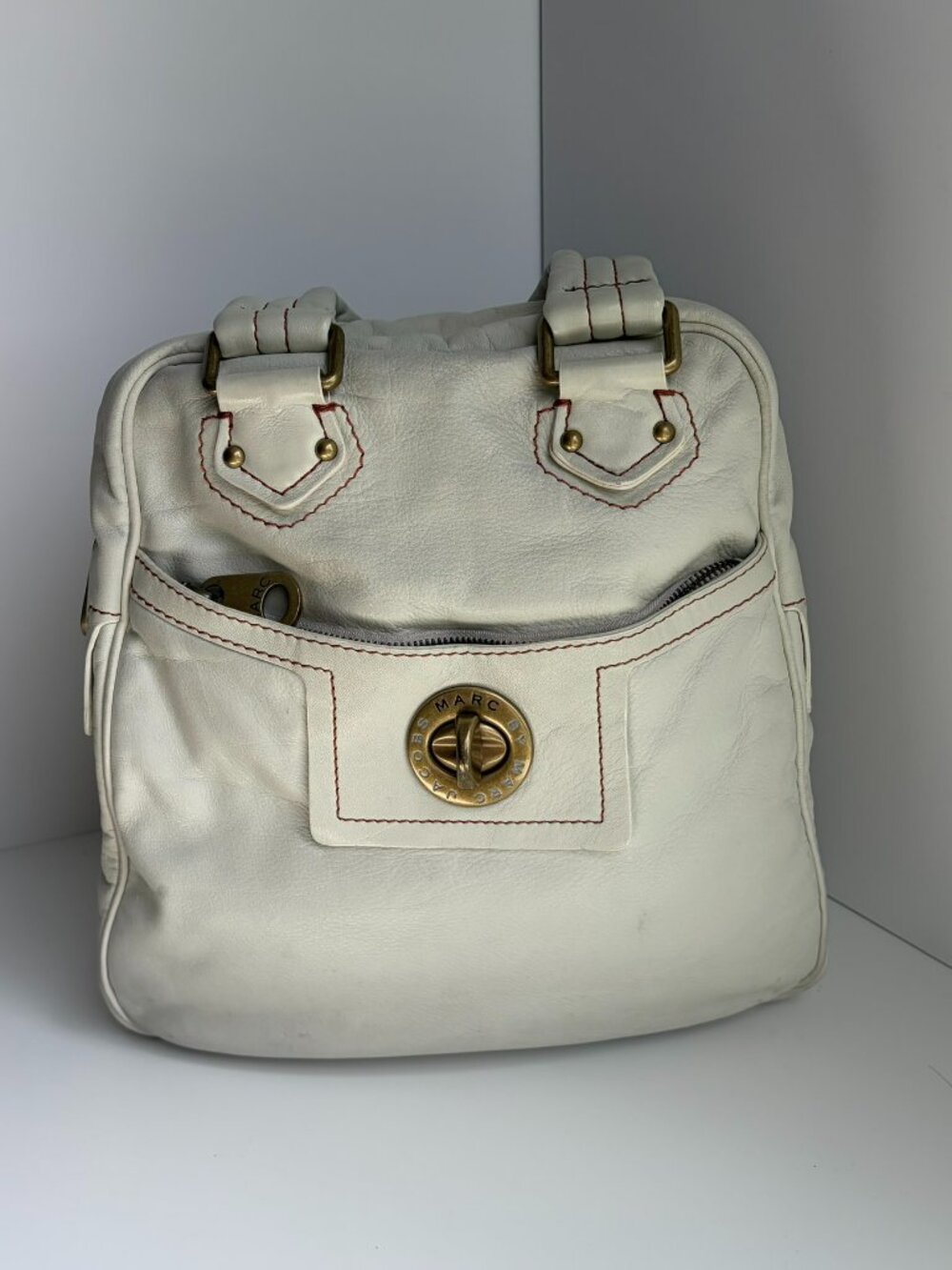 Marc by Marc Jacobs Cream Leather Turnlock Bag Antique Brass Y2K